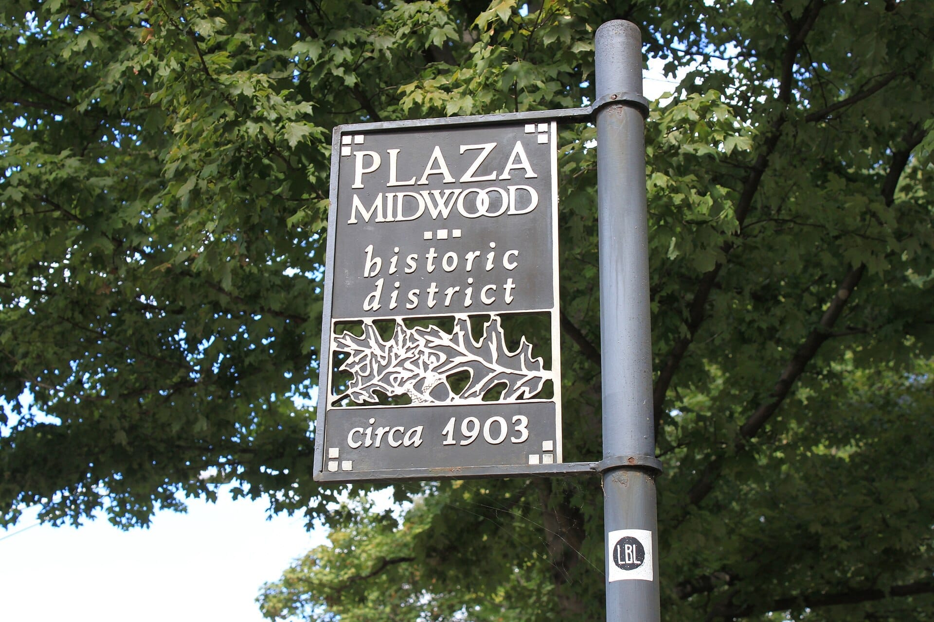 Plaza Midwood Historic District neighborhood sign, Charlotte